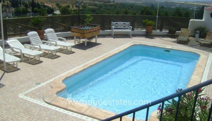 Resale - Villa - Cuevas del Campo - Andalucia