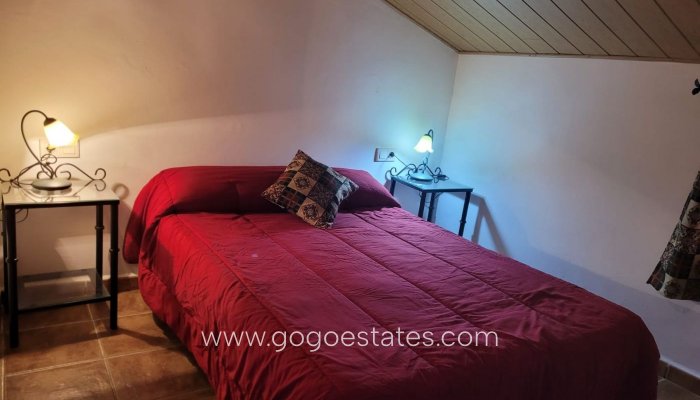 Resale - Villa - Cuevas del Campo - Granada