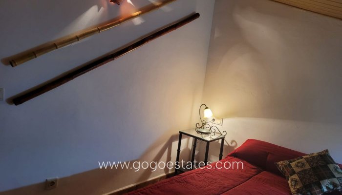 Resale - Villa - Cuevas del Campo - Granada