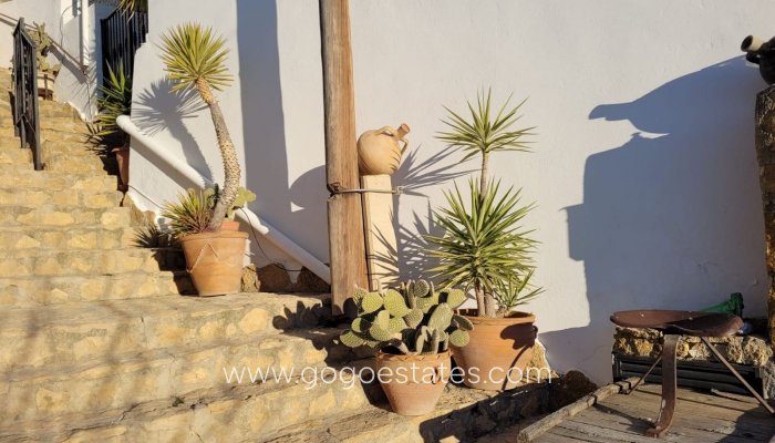 Resale - Villa - Cuevas del Campo - Granada