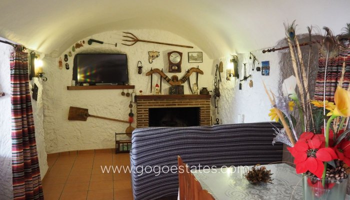 Resale - Casa Cueva - Cuevas del Campo - Granada