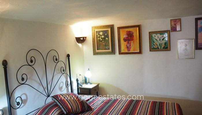 Resale - Casa Cueva - Cuevas del Campo - Granada