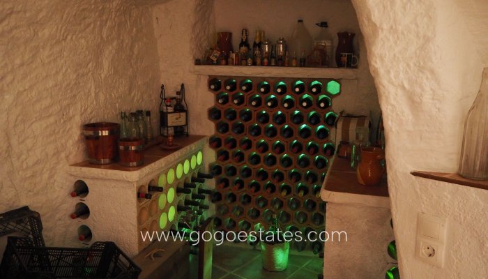 Resale - Casa Cueva - Cuevas del Campo - Granada