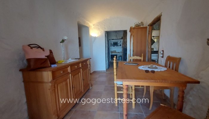 Resale - Casa Cueva - Cuevas del Campo - Granada