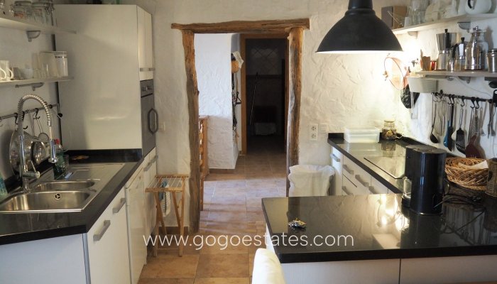 Resale - Casa Cueva - Cuevas del Campo - Granada