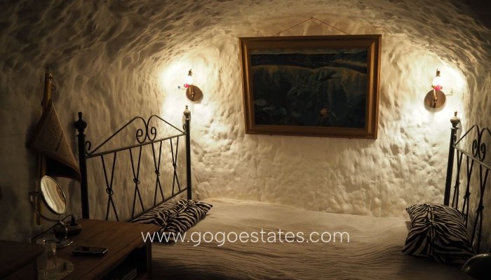 Resale - Casa Cueva - Cuevas del Campo - Granada