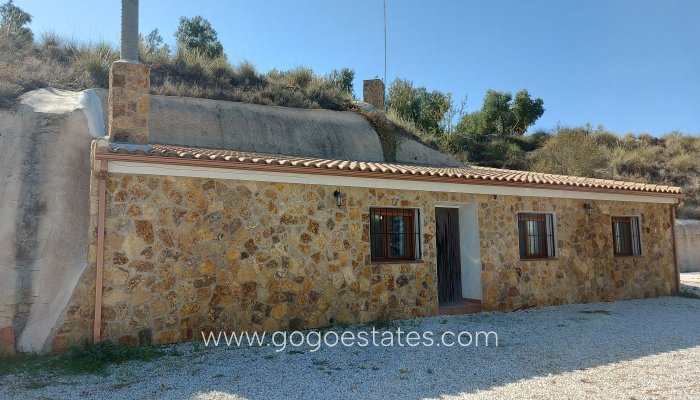 Resale - Villa - Cuevas del Campo - Granada