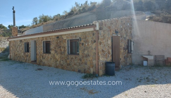 Resale - Villa - Cuevas del Campo - Granada