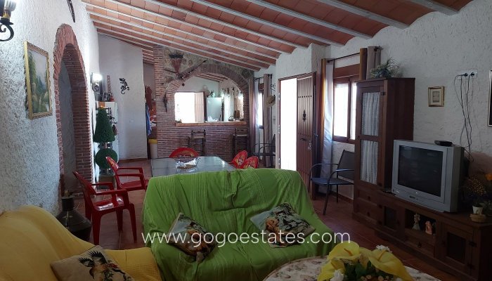 Resale - Villa - Cuevas del Campo - Granada