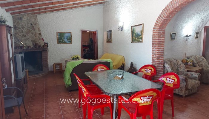 Resale - Villa - Cuevas del Campo - Granada