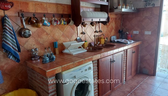 Resale - Villa - Cuevas del Campo - Granada