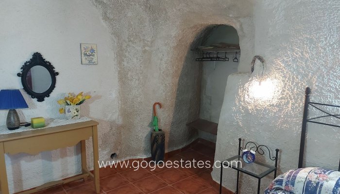 Resale - Villa - Cuevas del Campo - Granada