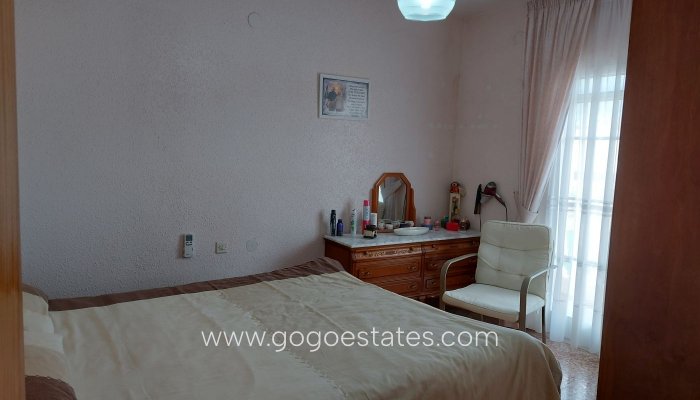 Resale - Semi-detached duplex - Cuevas del Campo - Granada