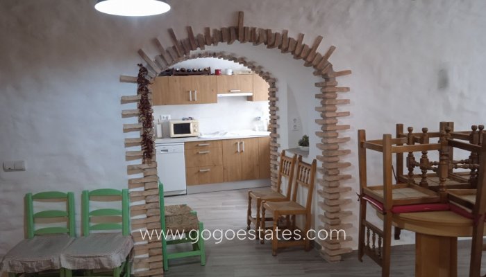 Resale - Villa - Cuevas del Campo - Granada