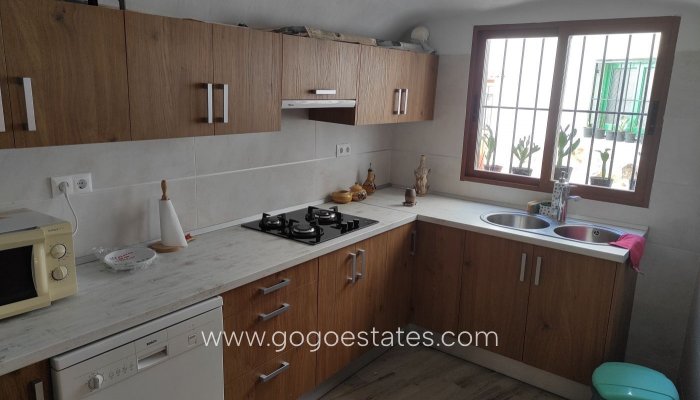 Resale - Villa - Cuevas del Campo - Granada