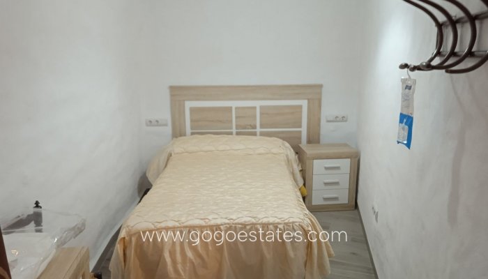 Resale - Villa - Cuevas del Campo - Granada