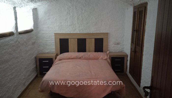 Resale - Villa - Cuevas del Campo - Granada