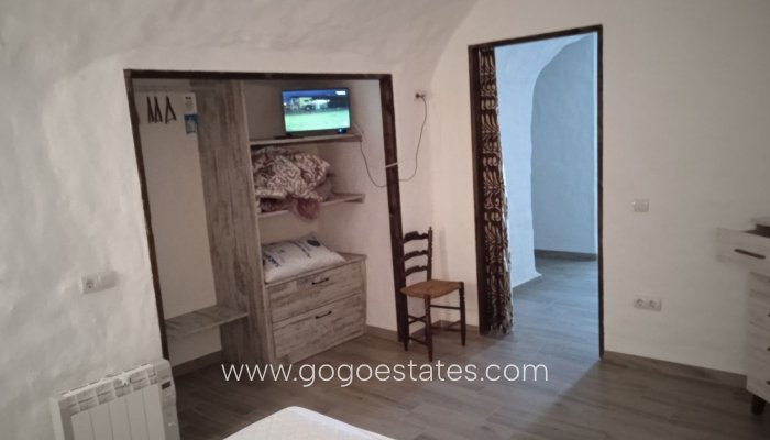 Resale - Villa - Cuevas del Campo - Granada