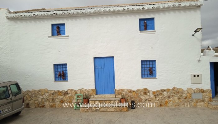 Resale - Villa - Cuevas del Campo - Granada