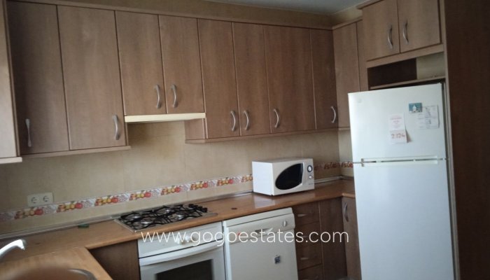 Resale - Apartamento - Cuevas del Campo - Granada