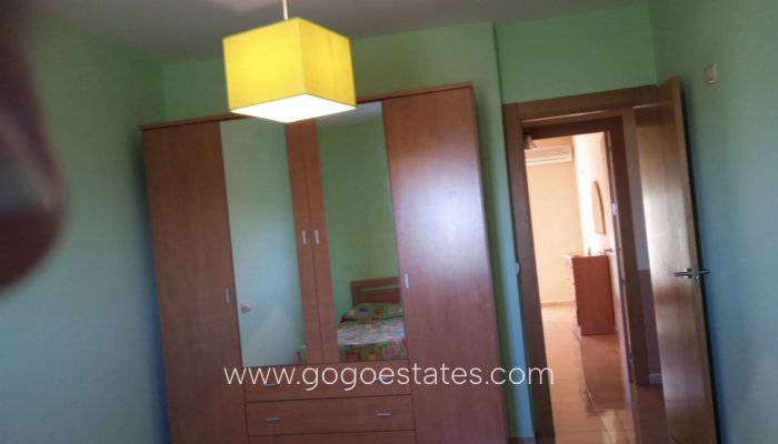 Resale - Apartamento - Cuevas del Campo - Granada