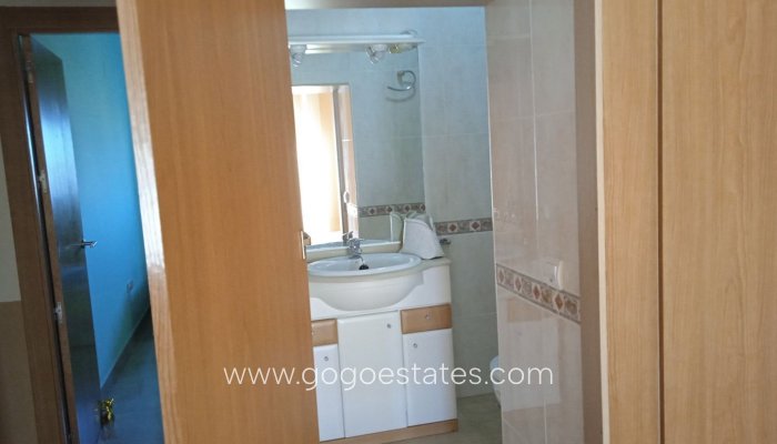 Resale - Apartamento - Cuevas del Campo - Granada