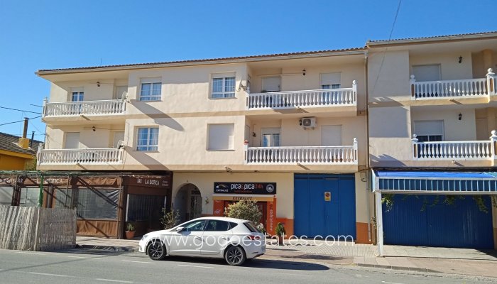 Resale - Apartamento - Cuevas del Campo - Granada