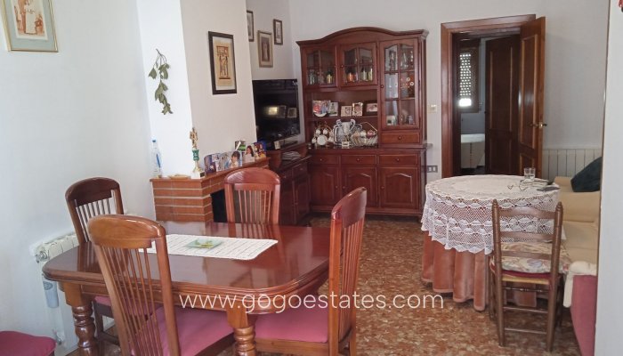 Wiederverkauf - Doppelhaushälfte - Baza