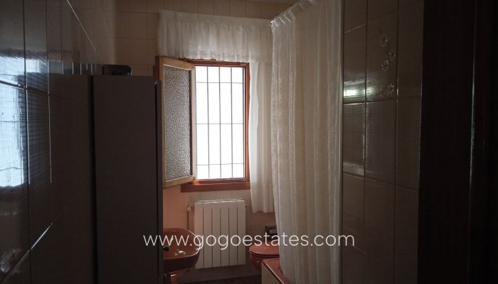 Wiederverkauf - Doppelhaushälfte - Baza