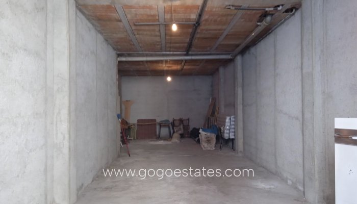 Wiederverkauf - Doppelhaushälfte - Baza