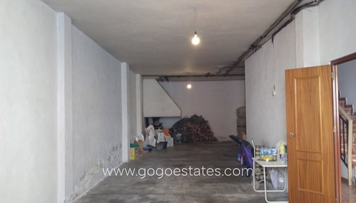 Wiederverkauf - Doppelhaushälfte - Baza