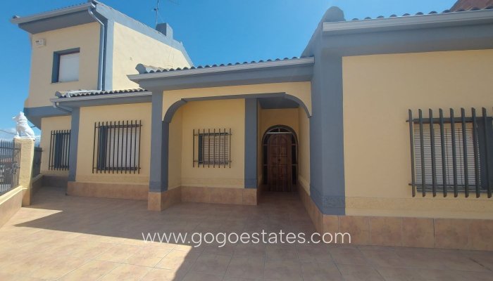 Resale - Semi-detached duplex - Cuevas del Campo - Granada