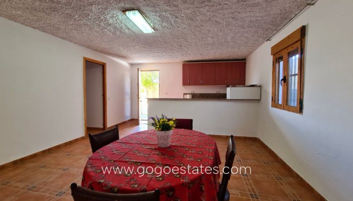 Resale - Country House - Baza - Ctra de caniles