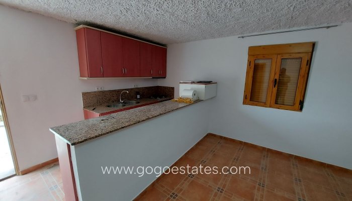 Resale - Country House - Baza - Ctra de caniles