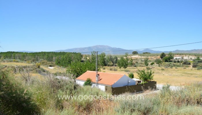 Resale - Country House - Baza - Ctra de caniles