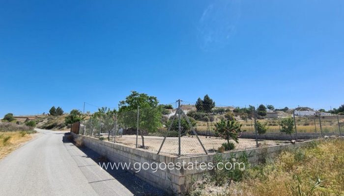 Resale - Country House - Baza - Ctra de caniles