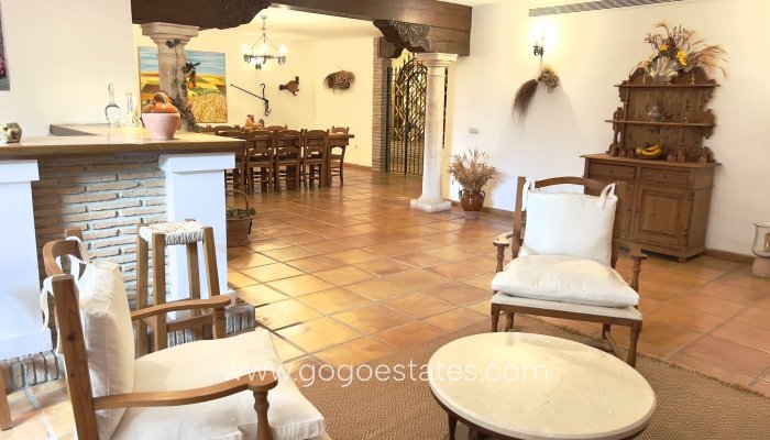 Resale - Villa - Málaga - Marbella