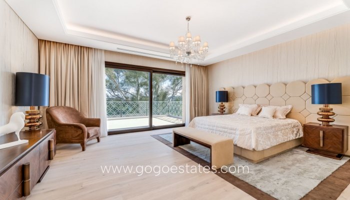 Resale - Villa - Málaga - Nueva Andalucía