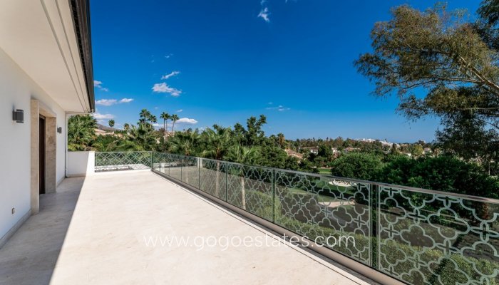Resale - Villa - Málaga - Nueva Andalucía