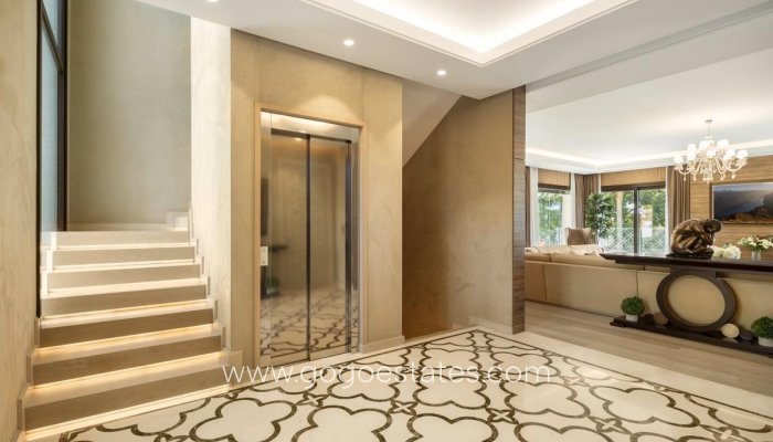 Resale - Villa - Málaga - Nueva Andalucía