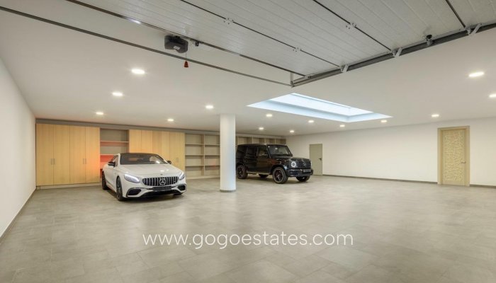 Resale - Villa - Málaga - Nueva Andalucía