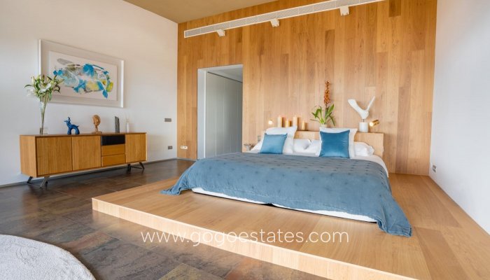 Resale - Villa - Fuengirola - El Higuerón