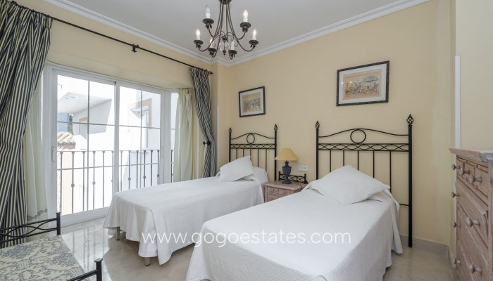 Resale - Apartamento - Málaga - Marbella