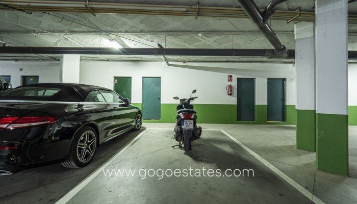 Resale - Apartamento - Málaga - Marbella