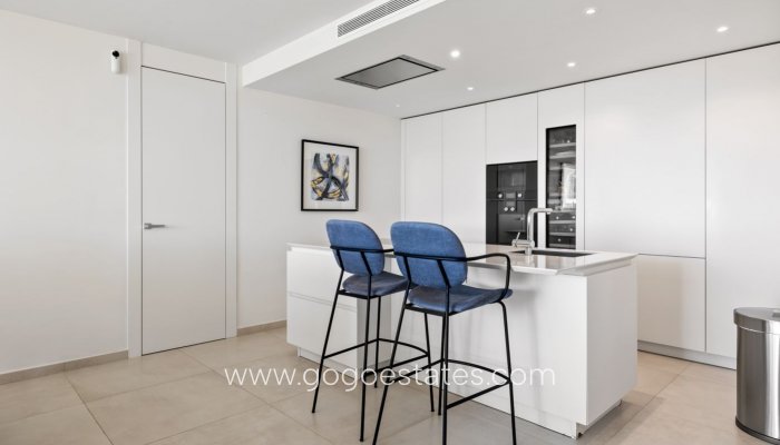 Resale - Apartamento - Málaga - Marbella