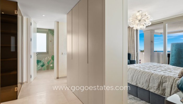 Resale - Apartamento - Málaga - Marbella