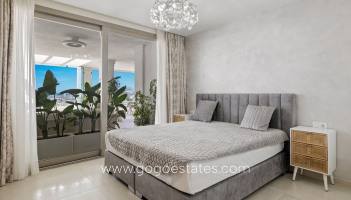 Resale - Apartamento - Málaga - Marbella