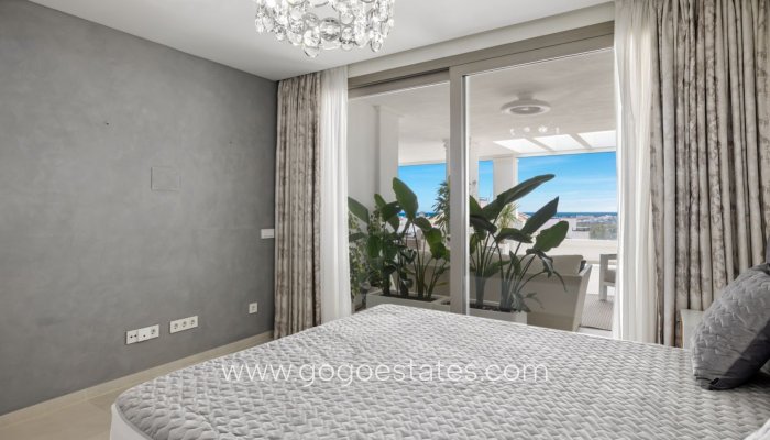 Resale - Apartamento - Málaga - Marbella