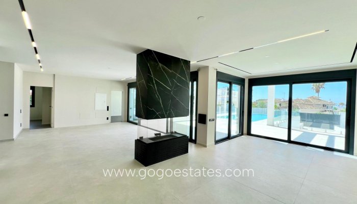 New Build - Villa - Málaga - Elviria