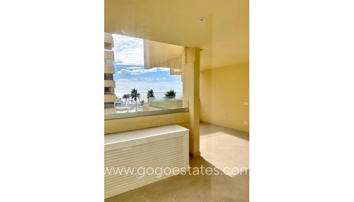 Resale - Apartamento - Málaga - Marbella Centro
